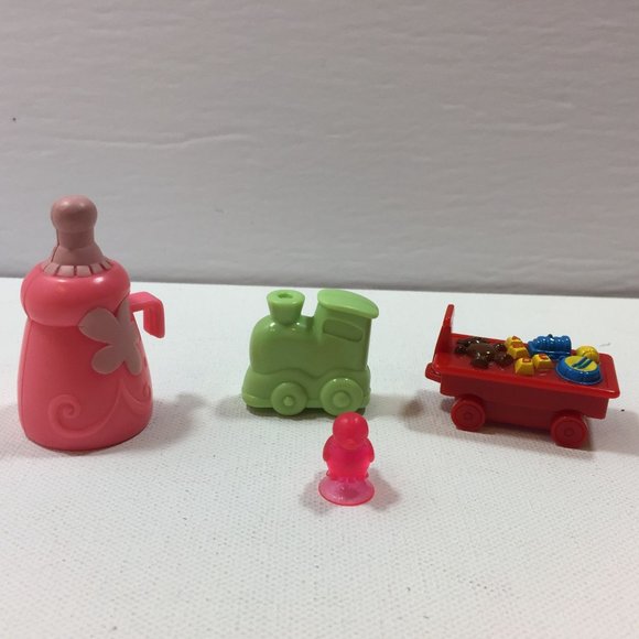 Assorted Mini Dollhouse Furniture Coat Hanger Refrigerator Toilet Chairs Toy Tra - Picture 6 of 14